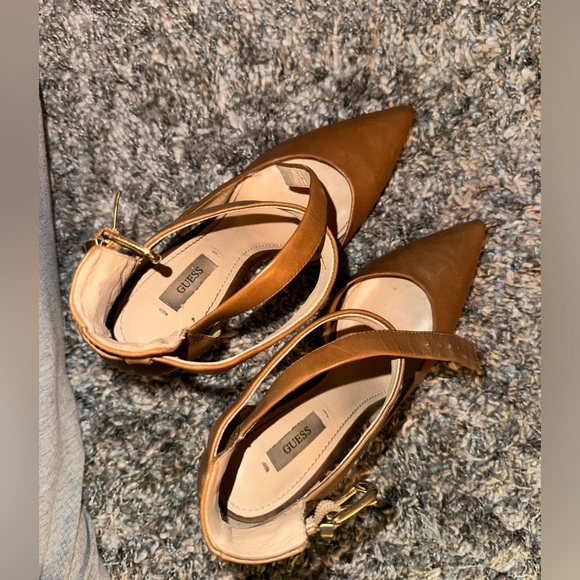 Brown Guess Heels. Size 8 - Picture 2 of 6